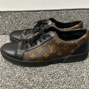 Louis Vuitton Mens Shoes size 42